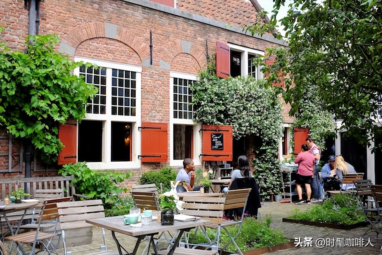 除了运河和单车，阿姆斯特丹也是欧洲文青咖啡的翘楚