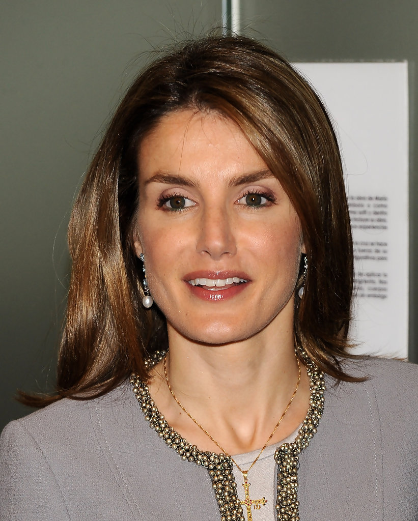 18年王室生活，12对珍珠耳环，莱蒂齐亚对珠宝的品味和衣品一样好