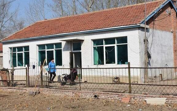 有的亲戚真的注定没有缘分吧！看着舅妈和姑姑的脸我决定之后不会