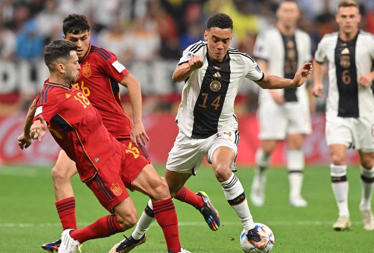 德国足球失空门,德国足球被逼到绝境