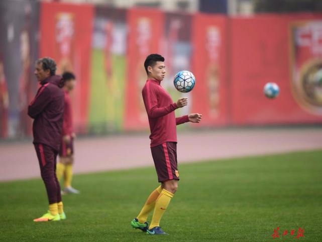 告别足球队深情致辞,广州恒大里皮告别