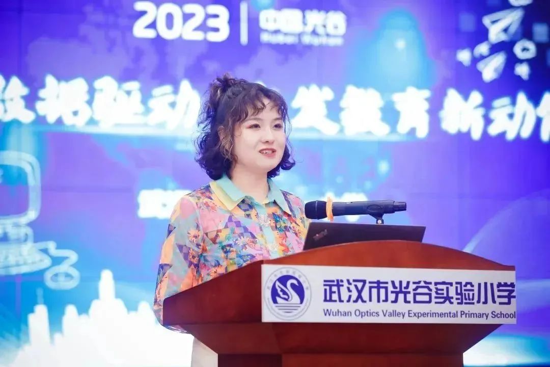 武汉首届智慧教育优秀教师,武汉东湖高新技术开发区新教师