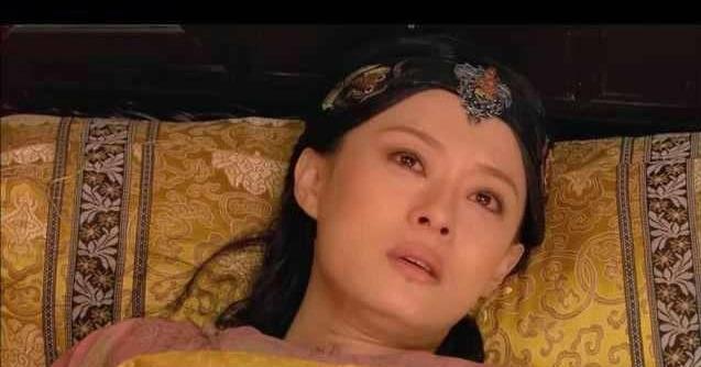 古代女性生孩子是用什么方法难产,古代接生为什么要热水