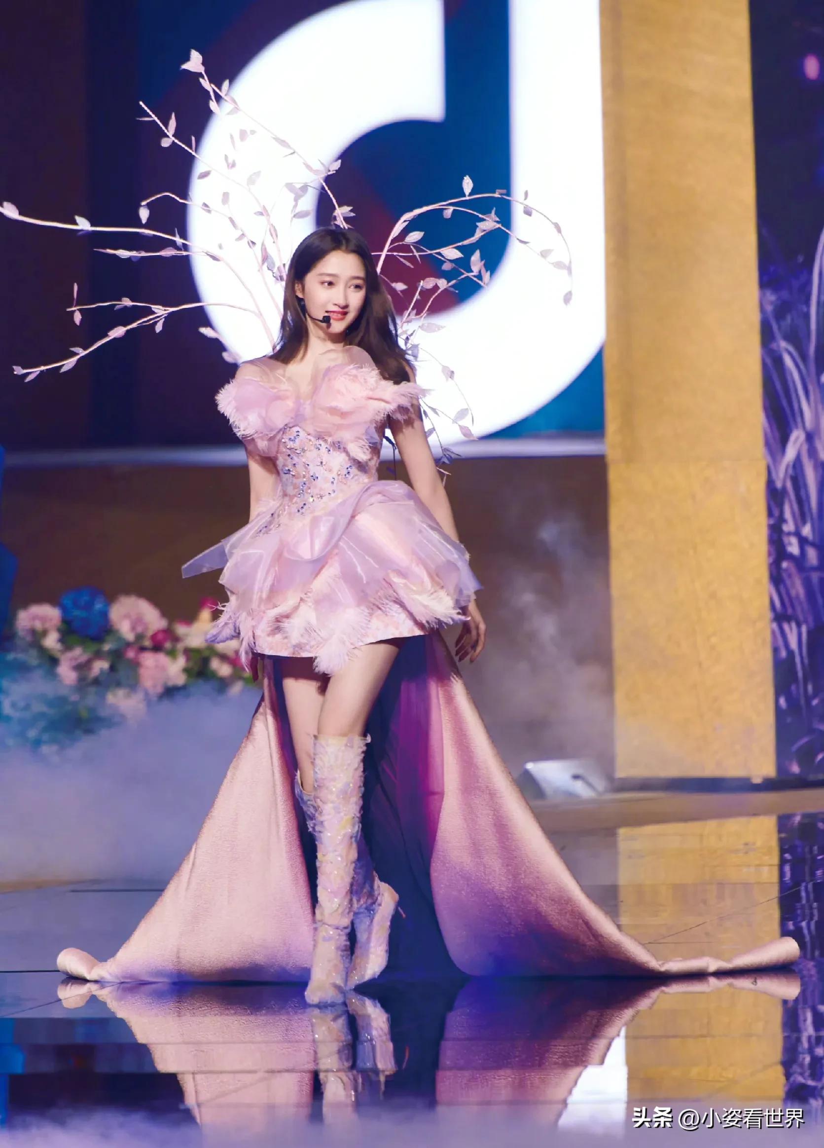 鹿晗宋妍霏乔欣,鹿晗孙嘉灵宋妍霏