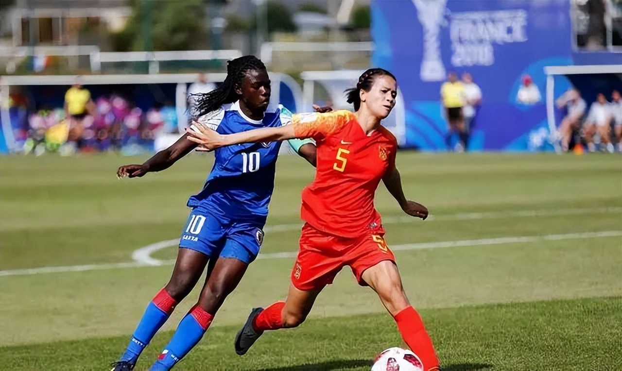 喜报！这名湛江籍国脚荣膺2022“南派足球小姐”称号