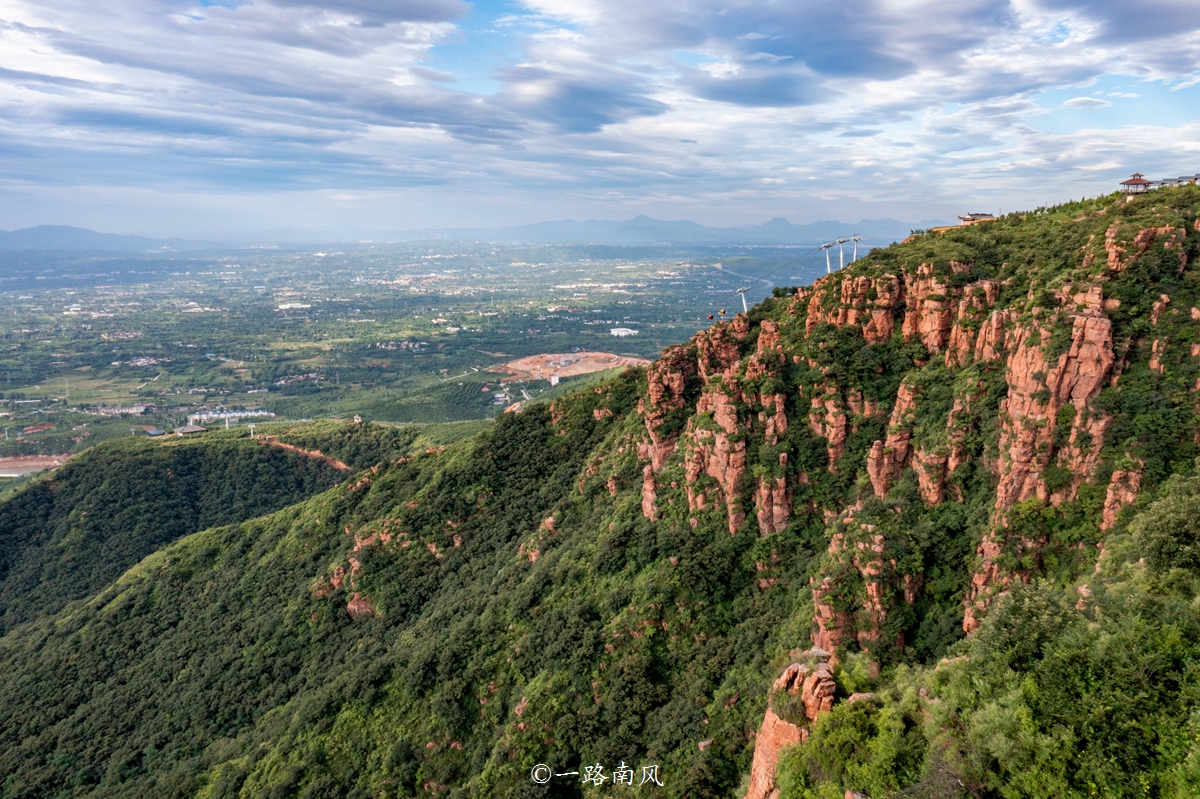 郑州伏羲山悬崖酒店,有创意的悬崖酒店