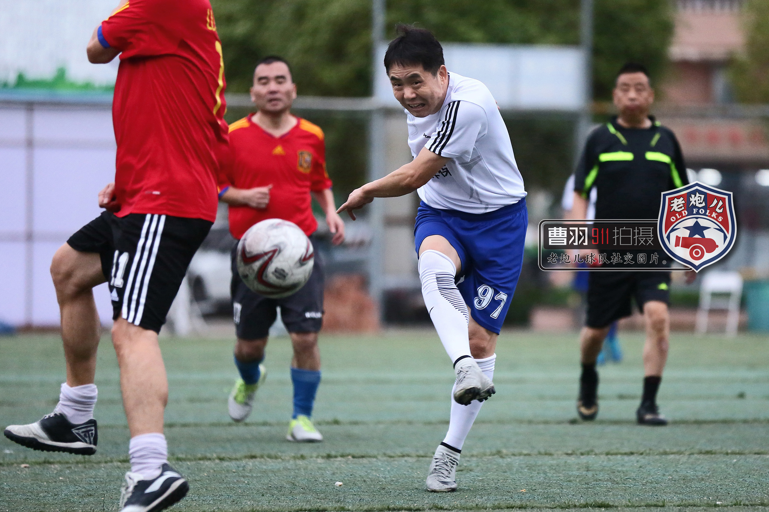 深圳草根足球疫情中砥砺前行深圳60后足球联盟老炮队赛前图片回顾