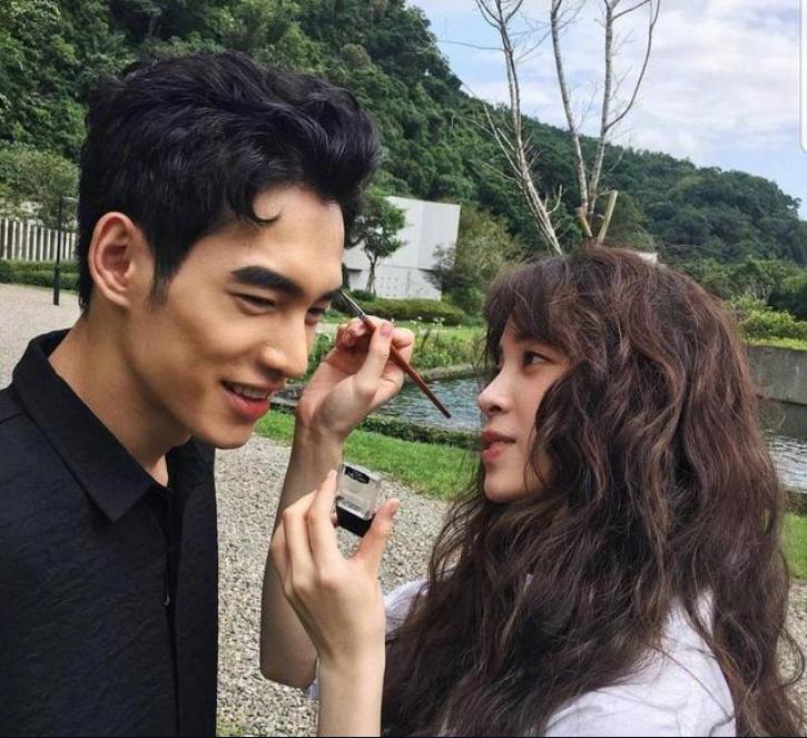 欧阳妮妮张书豪明年结婚？看成了林书豪结婚？欧阳妮妮泳装美照？