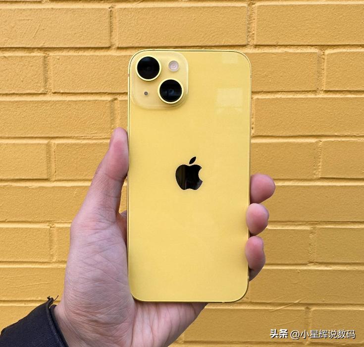 iPhone14跌至“新低价”，选购256GB更划算，后期用机更省心