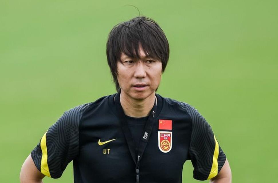 鍥借冻鏉庨搧浠ュ墠鍜岀幇鍦ㄧ殑鎬佸害,鍥借冻榛戞枡