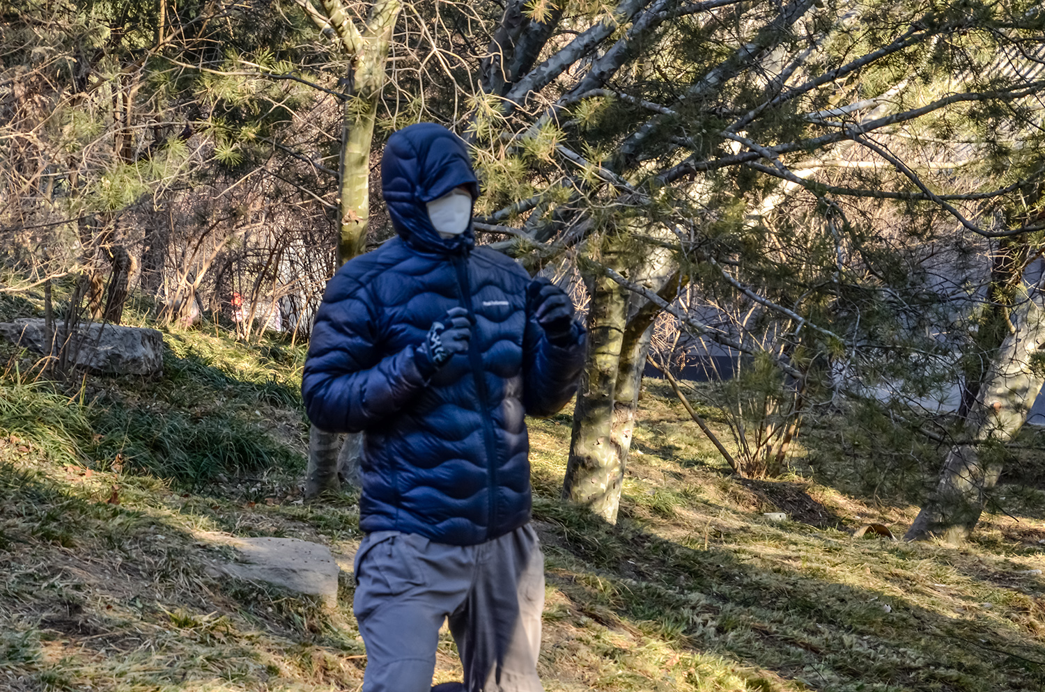 轻薄羽绒服波司登谷爱凌,轻便时尚舒适暖和