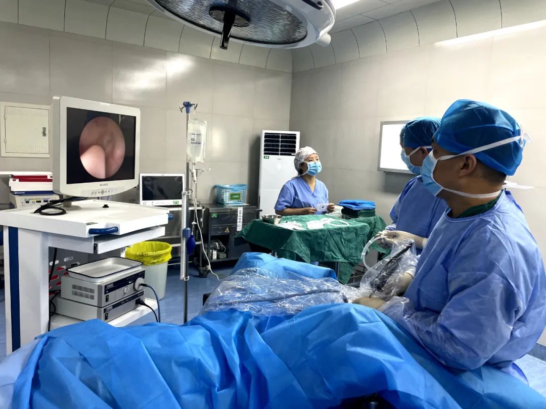 老人长肾结石,老人肾结石8cm严重吗