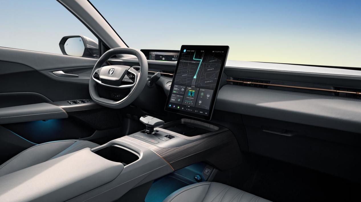 长安逸达点燃十万级家轿的新火,10万级新家轿首选长安逸达