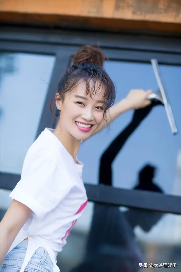 貌美如花眼光却差的6位女星,嘴巴最好看的六位女星