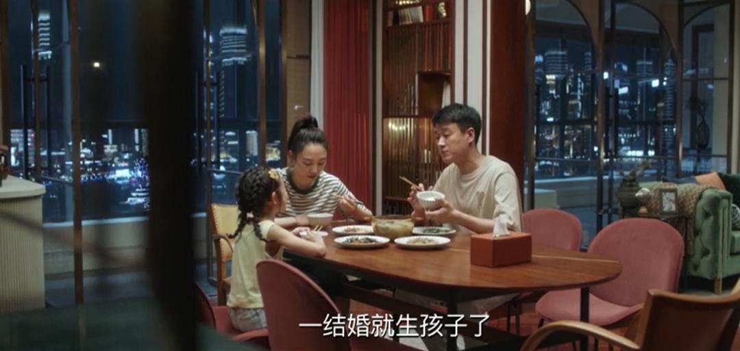 花边新闻缠身的她，又靠着演技“杀”回来了