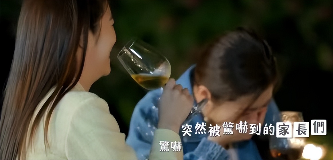 selina生子是顺产吗,ella谈selina生孩子了吗