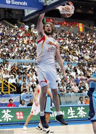 2003阿根廷男篮,2004年男篮阿根廷对美国