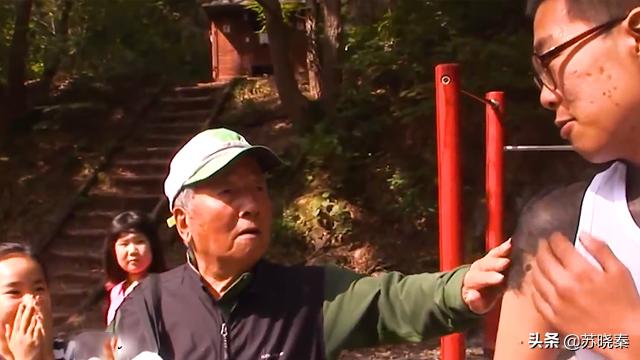 小伙背上长痣,男子背上有痣好不好