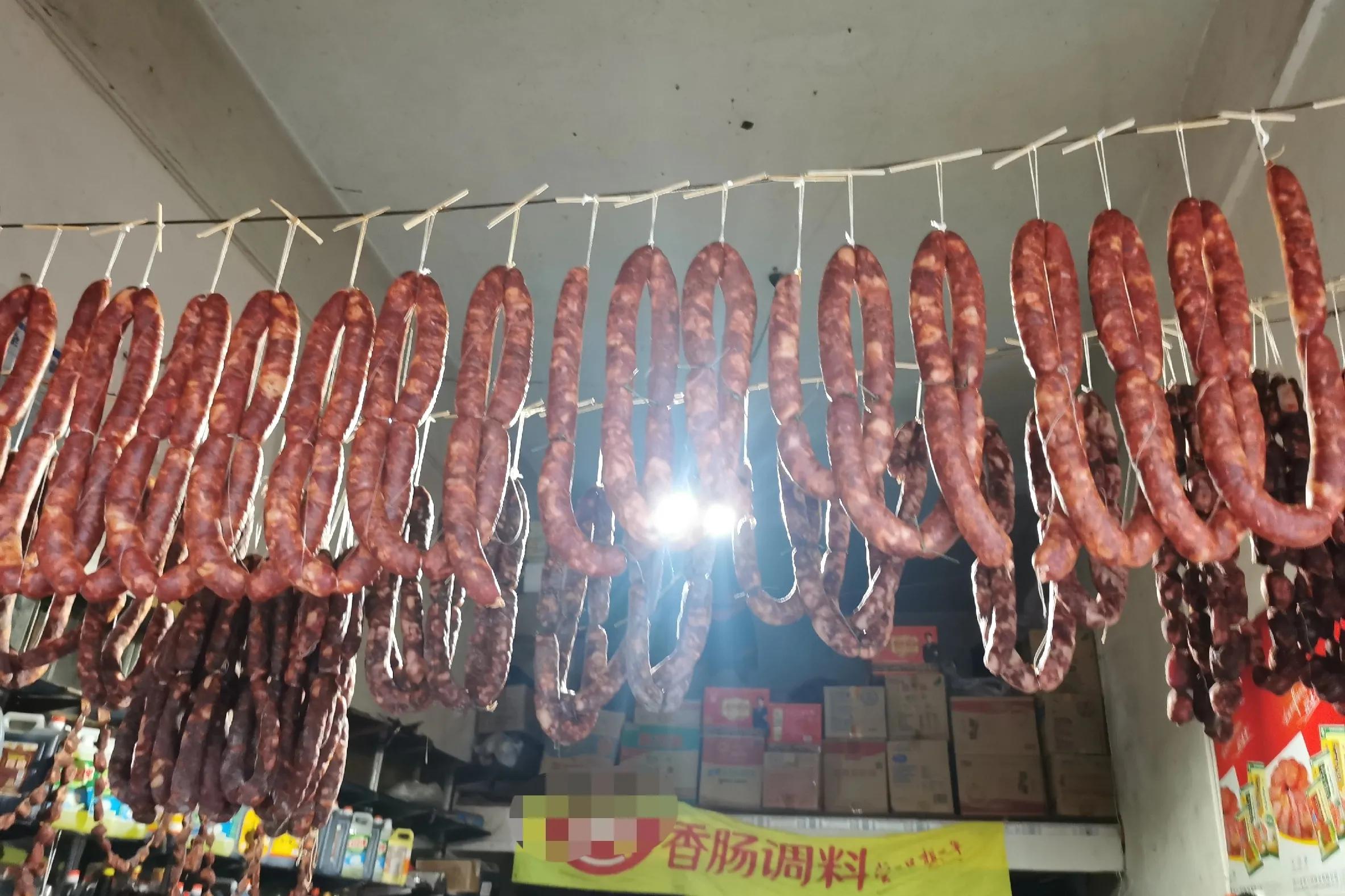 50岁男人身无分文,50岁的男人被老婆嫌弃赚钱少