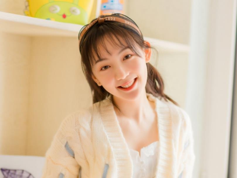 夸别人漂亮高端大气上档次的句子,如何夸胖胖的女生漂亮的幽默句子