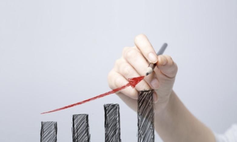 毕业10年才买了一套房,91年女生工资9千有车有房