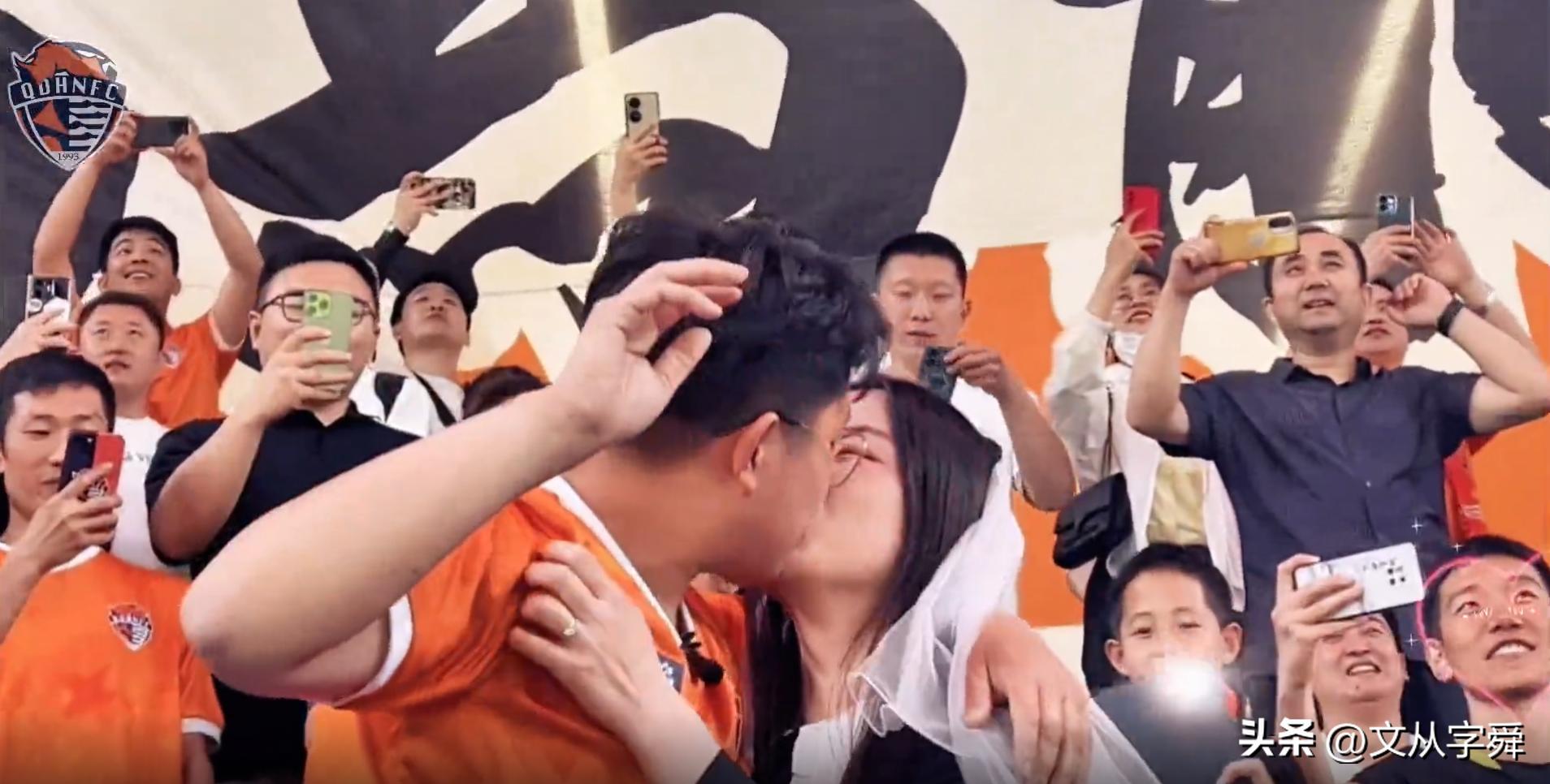 青岛足球比分视频,5球狂胜青岛海牛