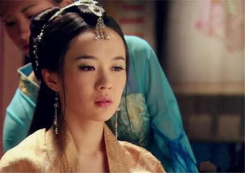 落难公主被当丫鬟复位后杀全家,公主被掉包流落民间进入青楼