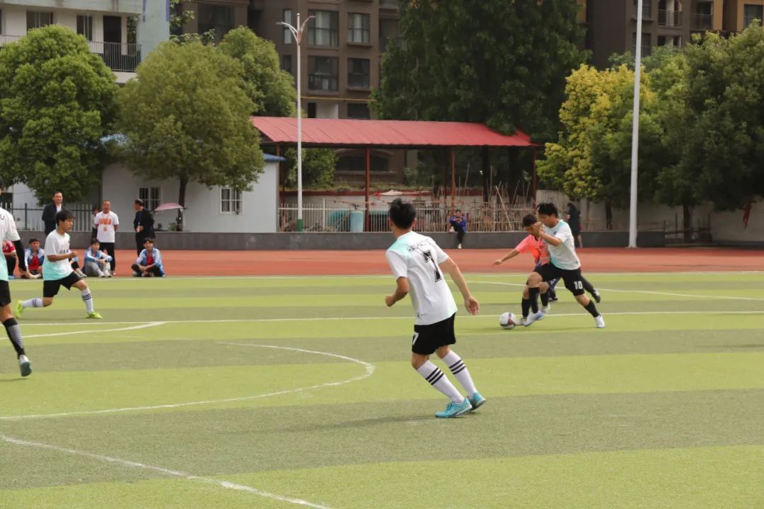 奔跑吧少年足球比赛孝感,邓州2017校园足球