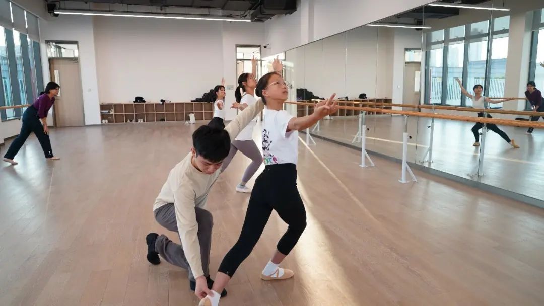 鲤跃龙门|在深圳市华朗学校邂逅名师,全面提升综合素质