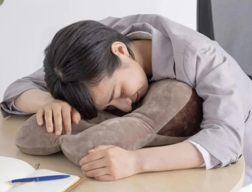 睡觉流口水要警惕四种疾病,睡觉流口水是什么病的前兆