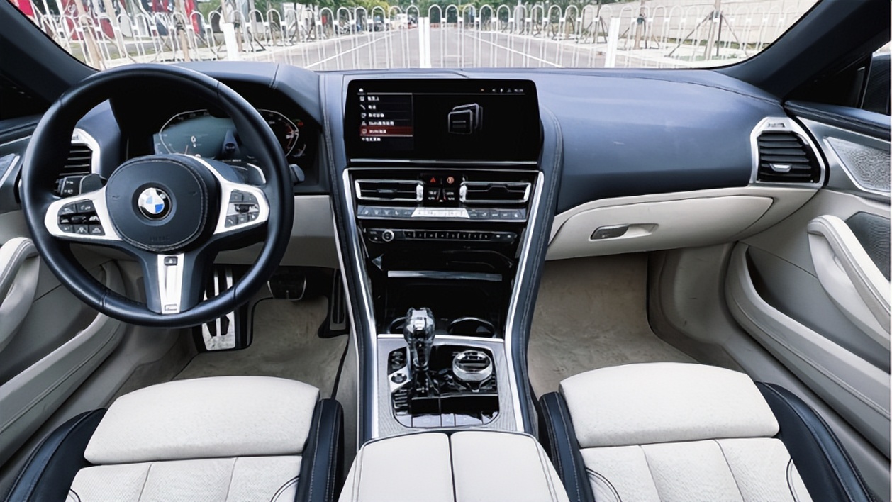宝马840i四门轿跑2022沉浸式介绍,沉浸式体验宝马840i双门硬顶跑车