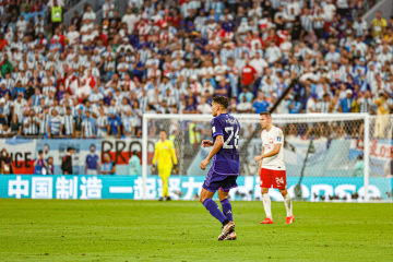 梅西世界杯红牌被罚完整视频,梅西世界杯爆冷被球迷嘲讽