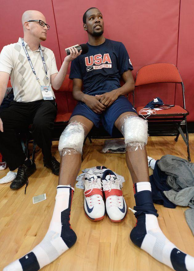 杜兰特摔倒搞笑视频,杜兰特掉鞋搞笑集锦