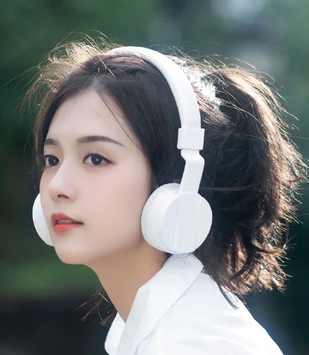 下雨的时候特别想你是什么歌,下雨的时候特别想你类似的歌