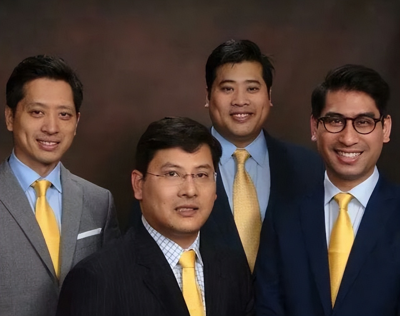 泰国二王妃及4位儿子,泰国二王妃四个儿子是泰王生的吗