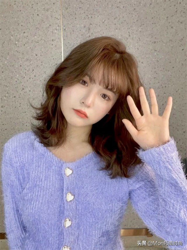 齐肩直发发型2022流行发型,2022年最流行的发型一刀切偏分