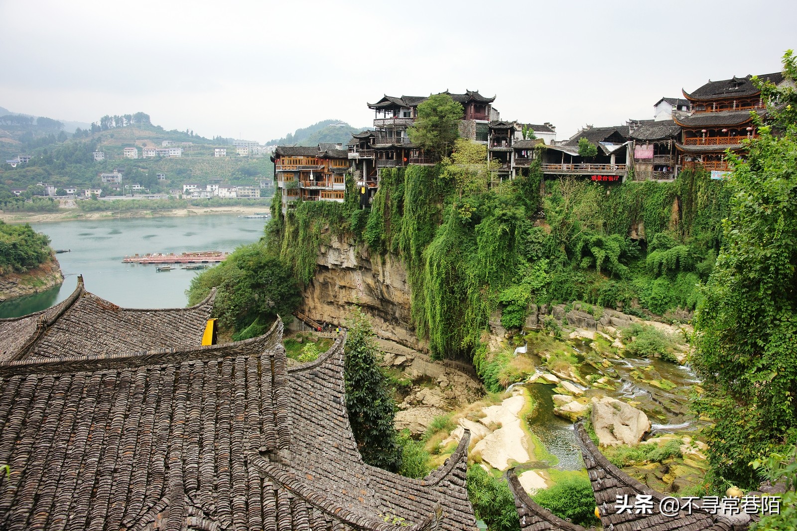 这里有许多历史悠久的古镇,从历史中走来的古镇