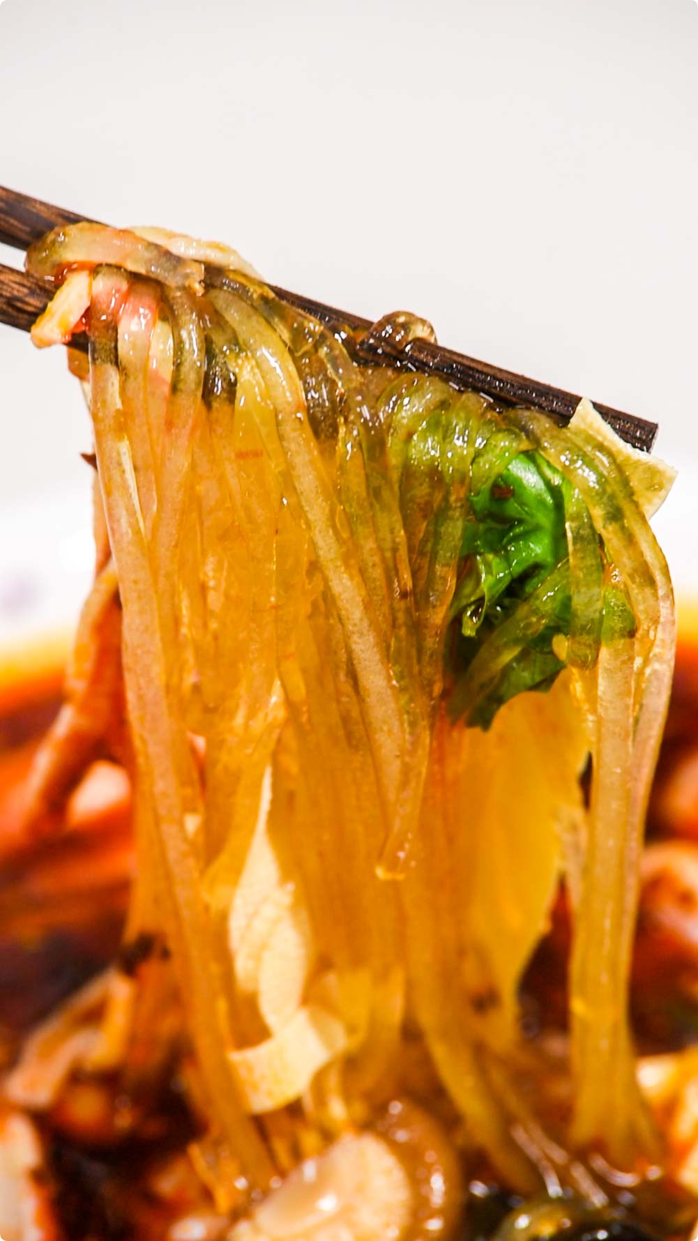 麻辣烫怎么做才好吃，原来做法诀窍这么简单，一做一大盆不够吃