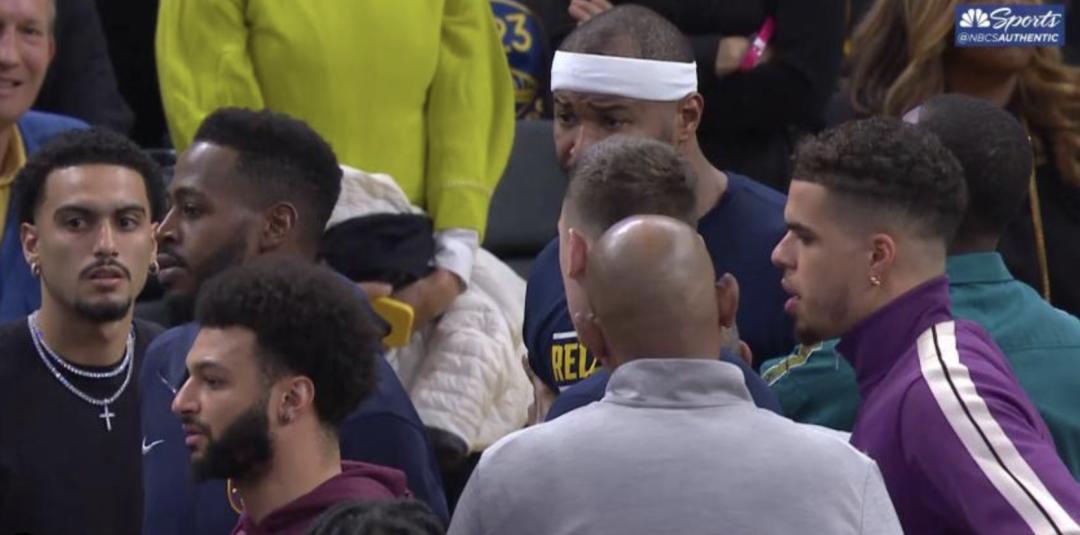 听哭了！我不想退役，可为什么没人要我，我不懂！第1中锋啊