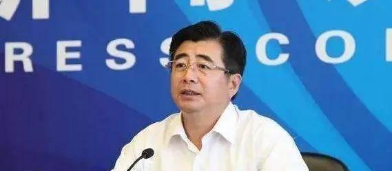 又有世豪留洋，足协开启青训第一章，球迷戏称有些球员是伪世豪