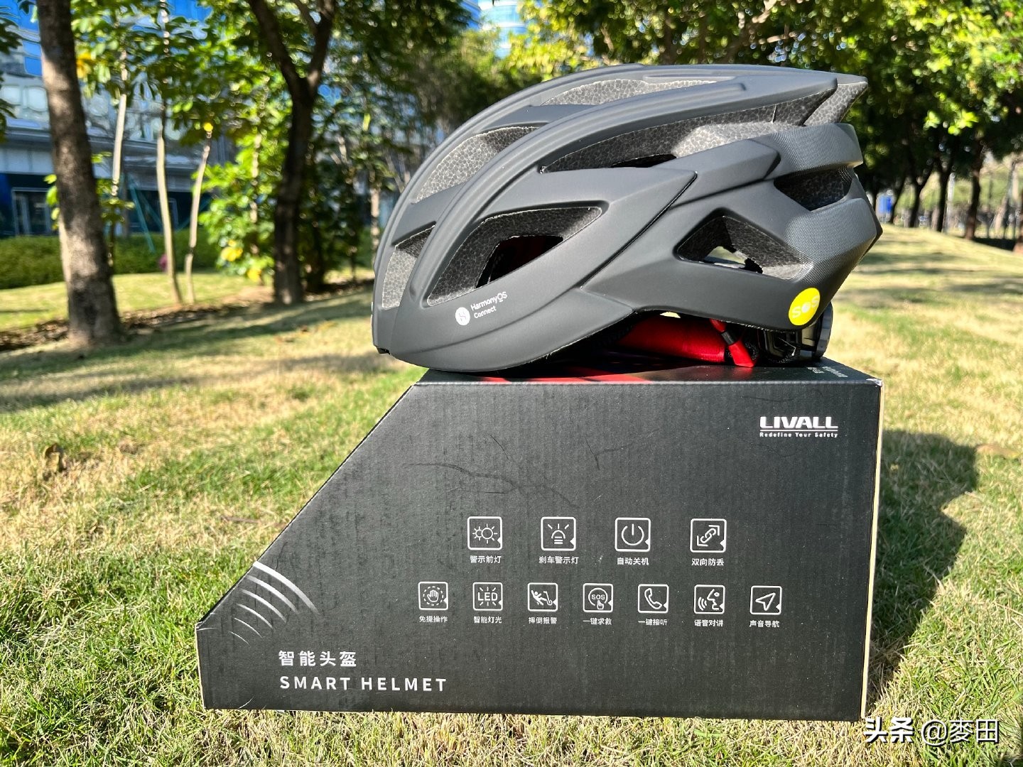 科技感爆棚的未来型头盔,智能头盔helmet