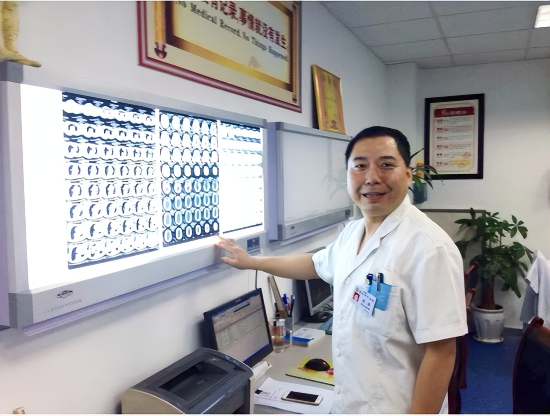 重庆市痛风专家高锋,高锋医生