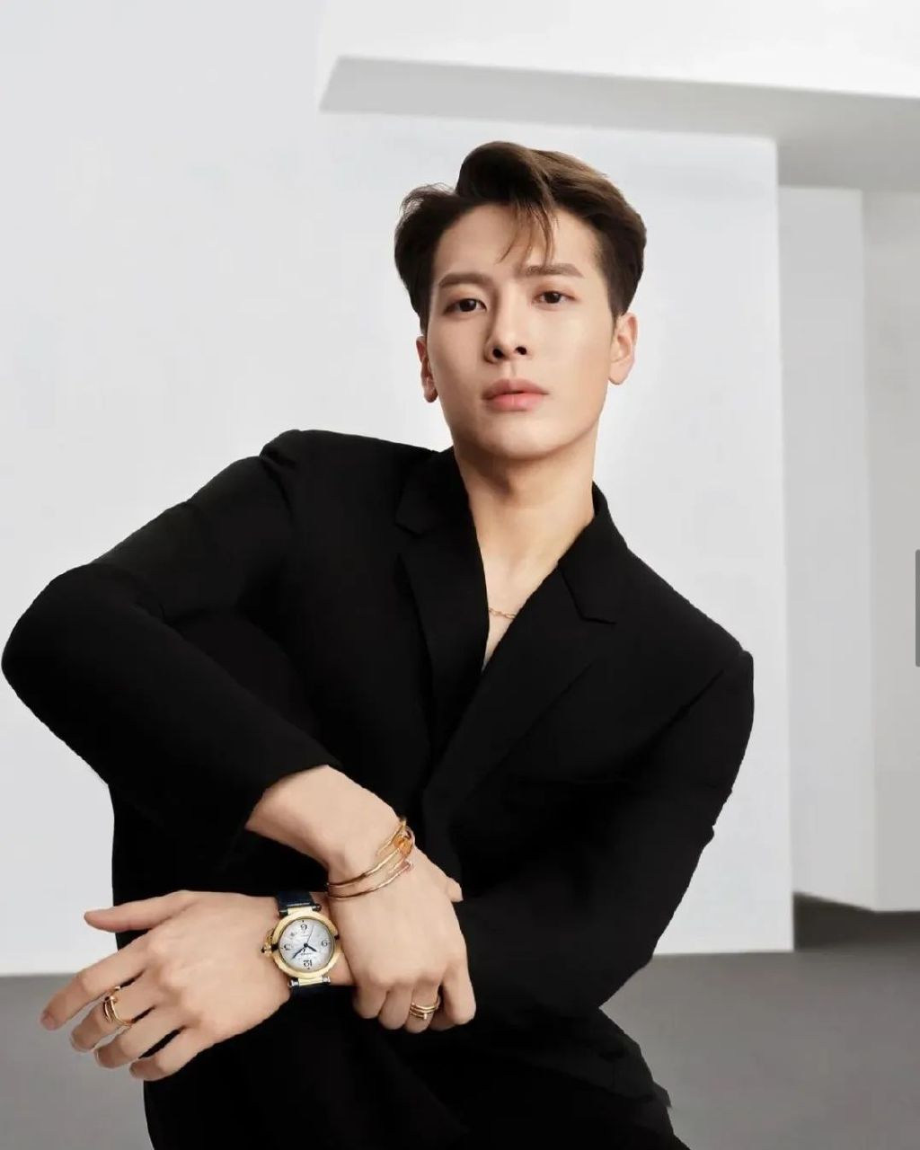 一款最帅气的男士发型,成熟男士头发稀少适合剪什么发型