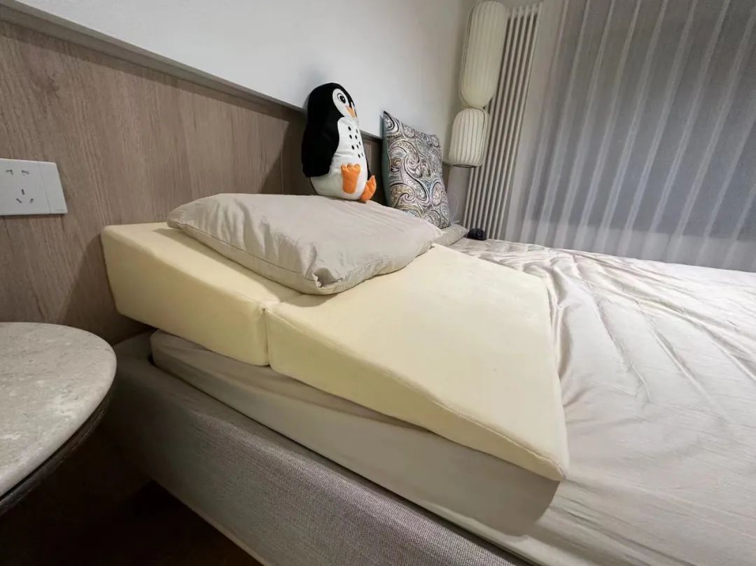 年轻人胃酸烧心正常吗,胃酸反流烧心食欲不振