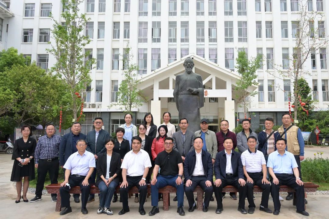 医改提速专家下沉大理州人民医院8个专家工作站落户宾川县中医院