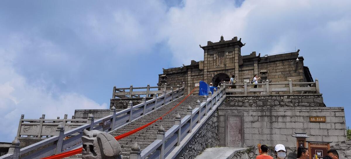 南岳衡山的人间仙境,南岳衡山幽深秀丽简介