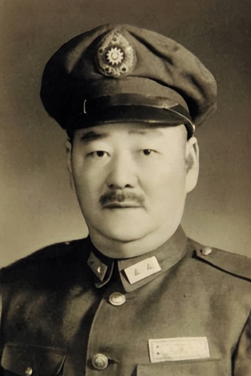 1948年国军一军长在南京被判处死刑，临刑前却高呼：毛主席万岁！