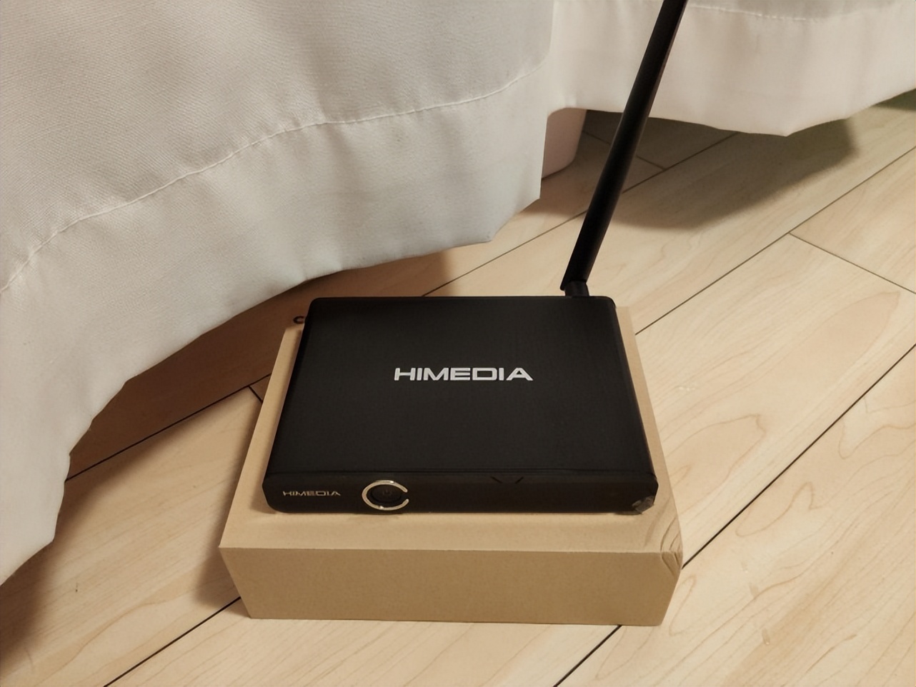 电视盒子h96max和x96max的区别,电视盒子哪个最好用评测