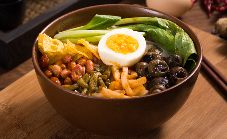 学螺蛳粉技术好还是加盟好,网狼螺蛳粉