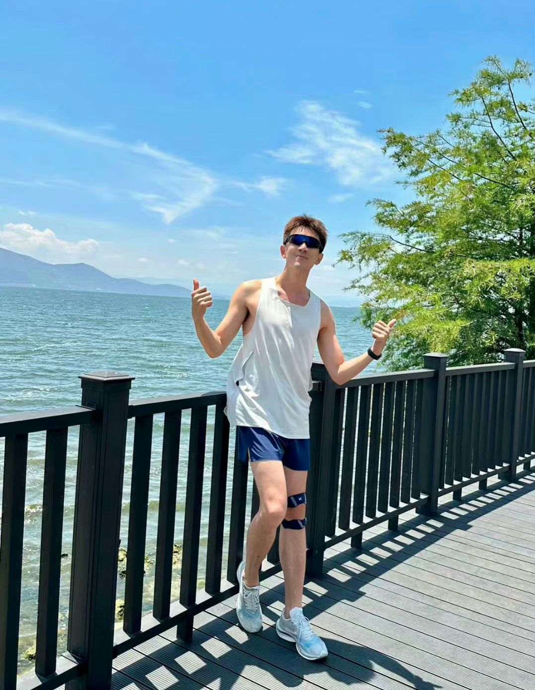 林更新露肌肉的照片,林更新颜值巅峰照片